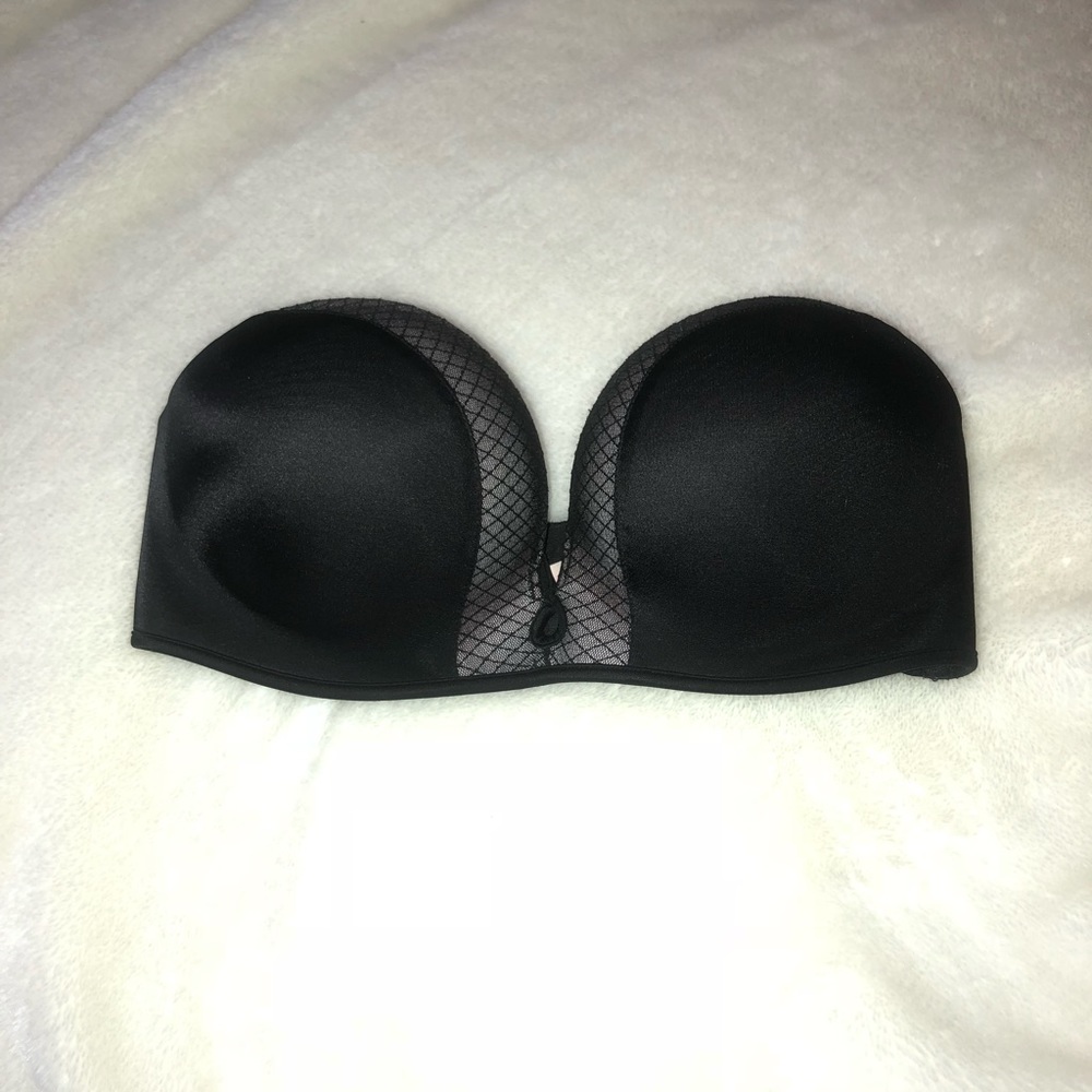 Victoria’s Secret Strapless Bombshell Bra